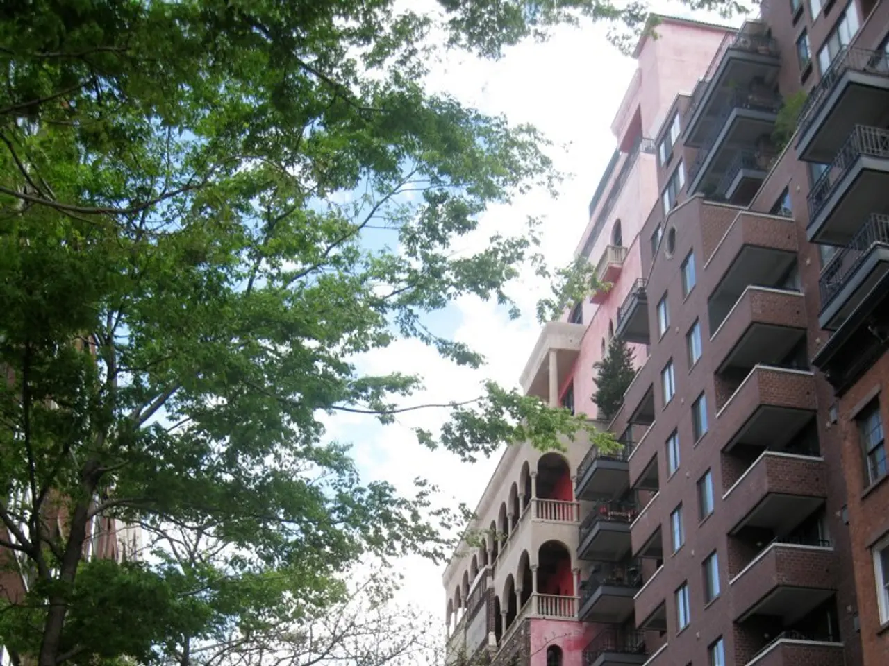 Surveillance Cameras are Actively Scanning Dresden.