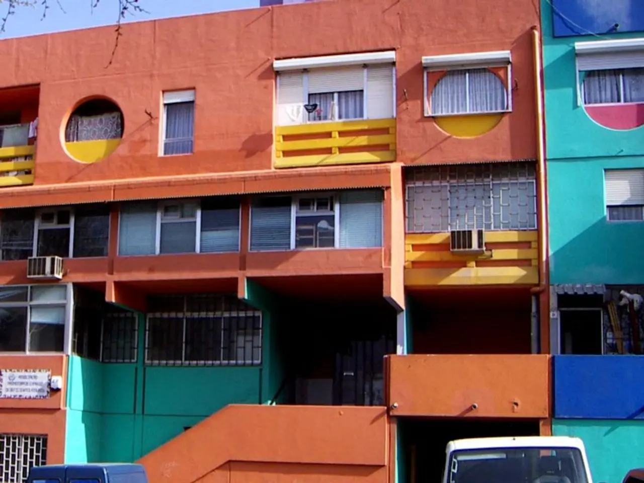 Investment Opportunities in Cryptocurrency: Comparing BlockDAG, Ethereum, Solana, and Dogecoin