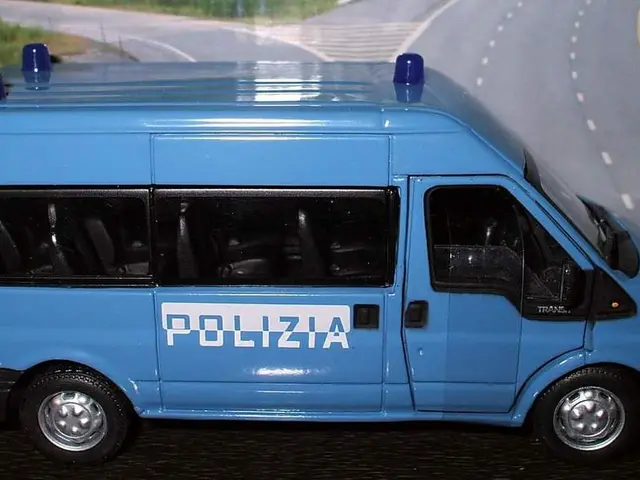 Filing announcement: Twitter's X profile submits documentation for a solo-motor variant of the Yu7,...