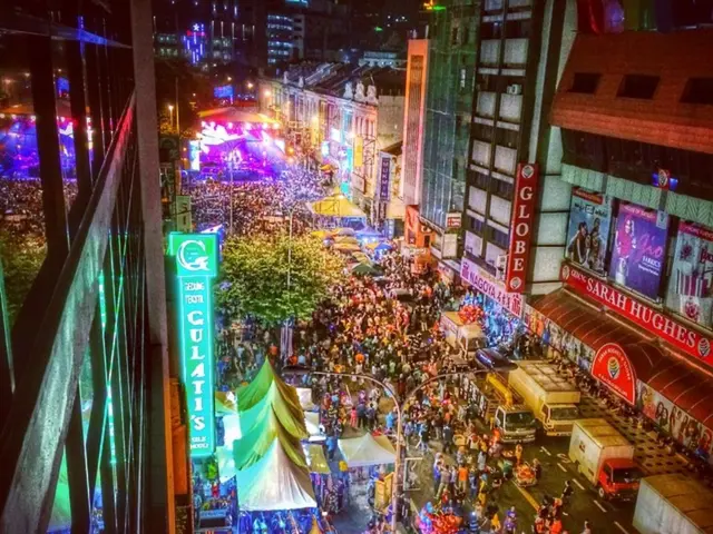 Spectacular drone display in Düsseldorf city centre