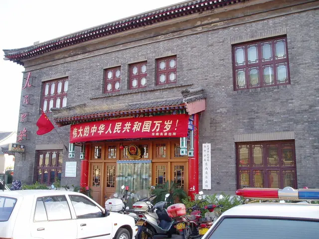 Updated Governance for Solana Realms V2 Incorporating Fresh Functionalities