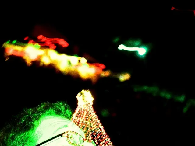 Experiment in Quantum Physics Uncovers Evidence of Light Persisting Across Multiple Dimensions