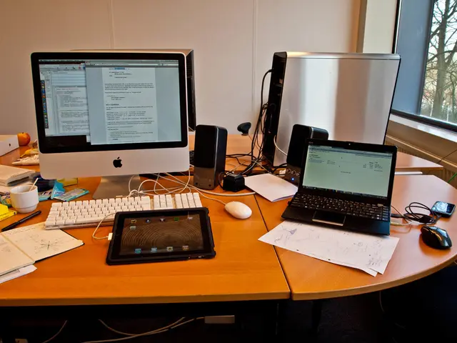 Evolution of Windows Operating System: A Look at Its Transformations Throughout the Ages