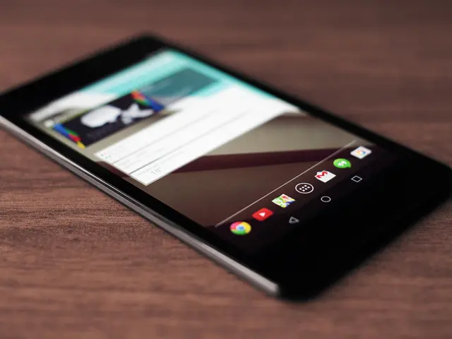 If you're growing tired of foldable devices, the Swarovski Moto Razr could be a fresh, exciting...