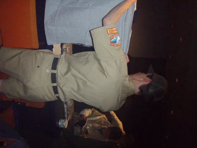 Mangetted in Washington DC: Young Informant Suffers Brutality Whilst Aiding Damsel in Distress...