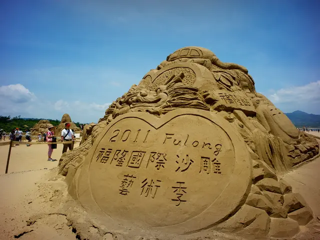 Challenging the Perception of Art vs. Technology: Harold Cohen's AARON Streams into the Reality...