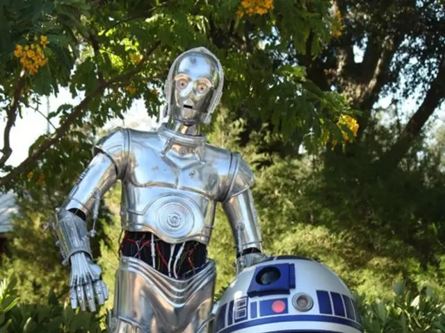 Powerful, user-friendly telescope for backyard stargazing, Unistellar Odyssey Telescope offers.