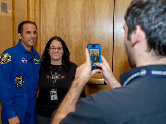 The efficiency of the Galaxy S25 in identifying counterfeit fingerprints and facial information is...