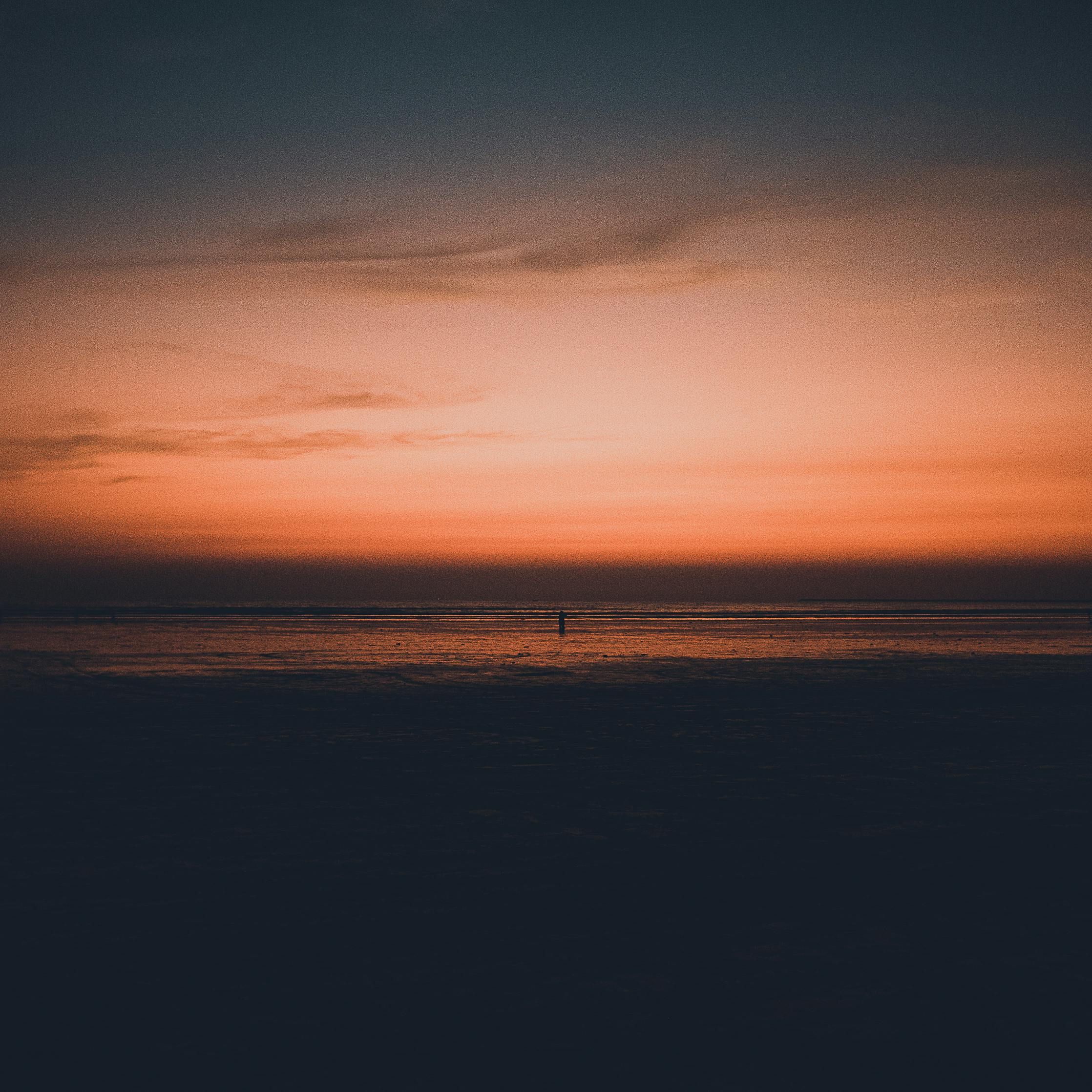 Post-launch surge observed in PumpFun tokens URMOM, LLJEFFY, and AGI; however, insider ownership and potential whale manipulation concerns raise alarms for market participants.