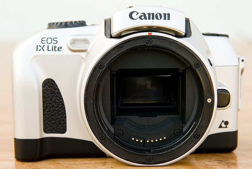 Comprehensive Evaluation of ZWO ASI294 MC Pro Astronomical Camera